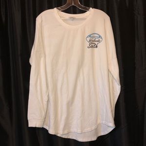 Long sleeve Crown & Ivy